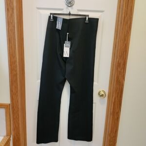 Women's Worthington Ultra sculpting boot cut black pants. Plus 1x